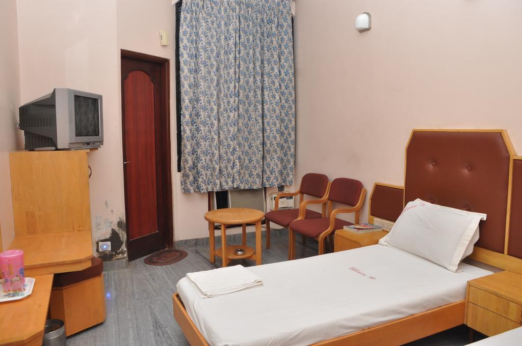 Hotel Pearls Мадурай Экстерьер фото